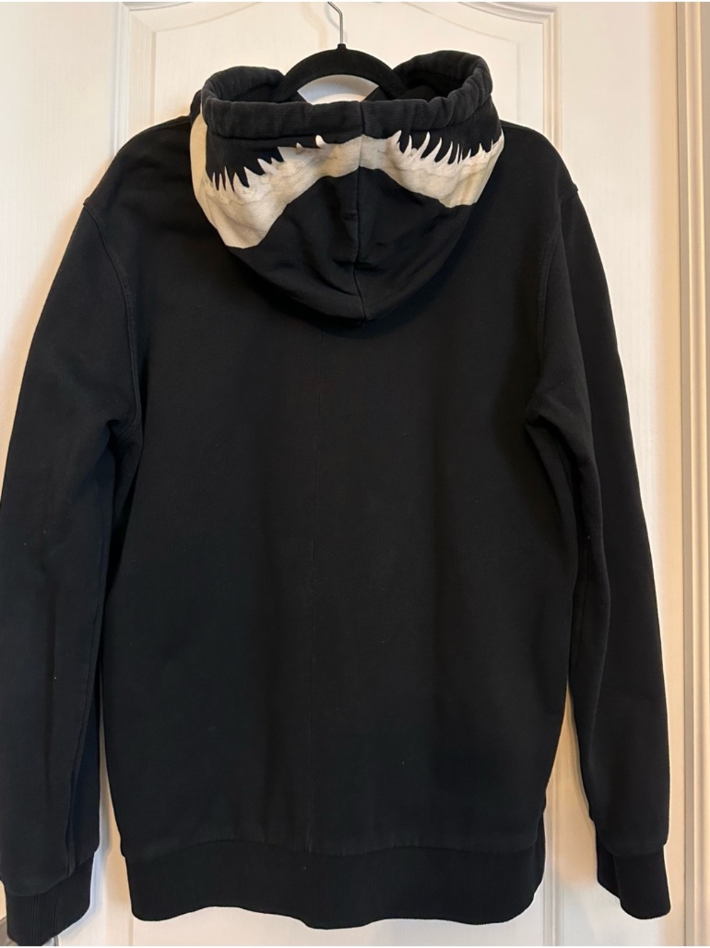 Givenchy Black Hooded Top with White Logo Tag - Picture 5 of 8